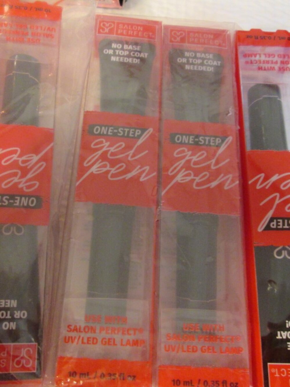Lot of NEW in Packaged Miscellaneous Cosmetic Products - Picture 2 of 10
